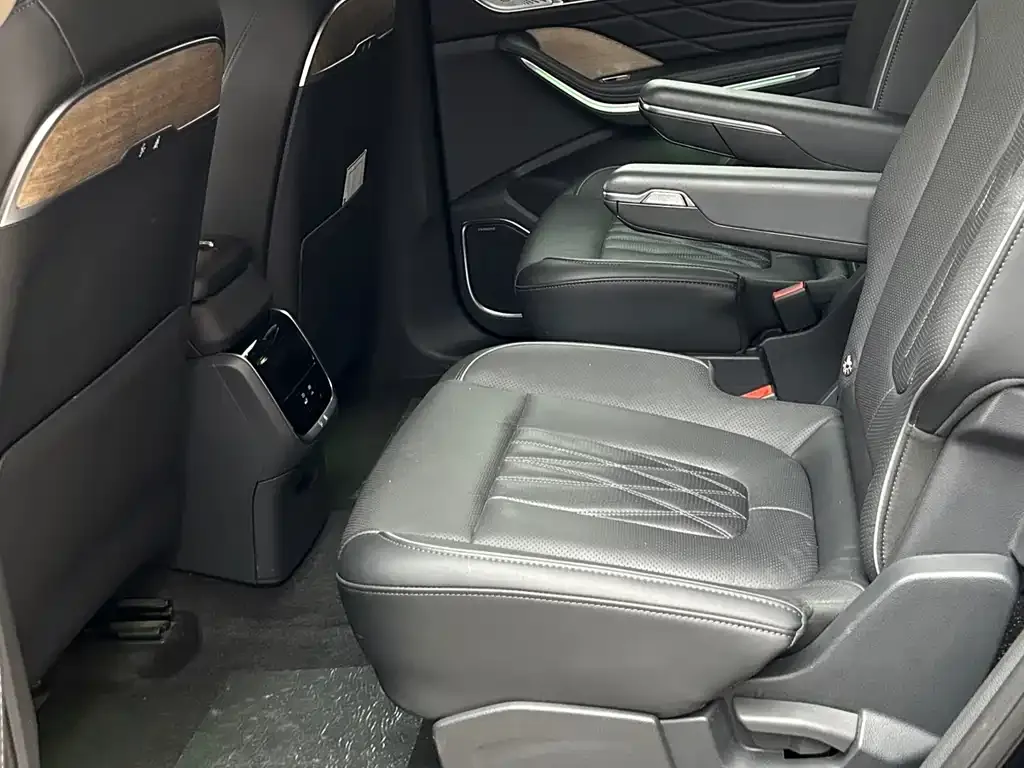 Hongqi HS7 2024 из CN, фото 6