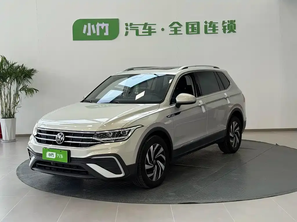 Volkswagen Tiguan L
