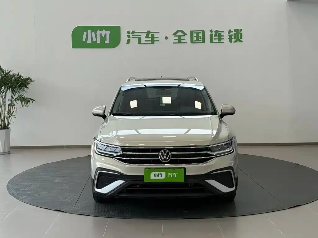 Volkswagen Tiguan L 2023 из CN, фото 3