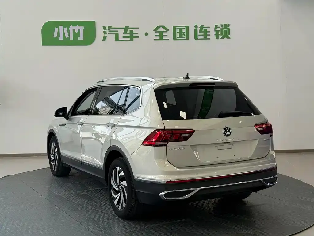 Volkswagen Tiguan L 2023 из CN, фото 5