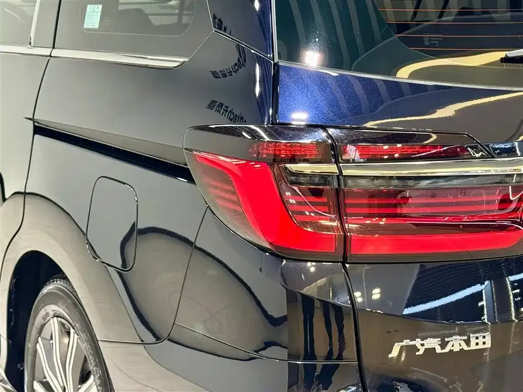 Honda Odyssey — фото 2