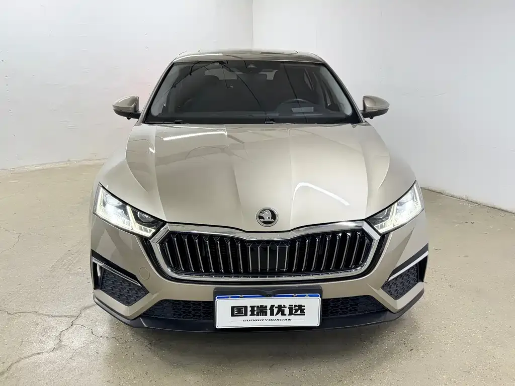 Skoda Octavia — фото 8