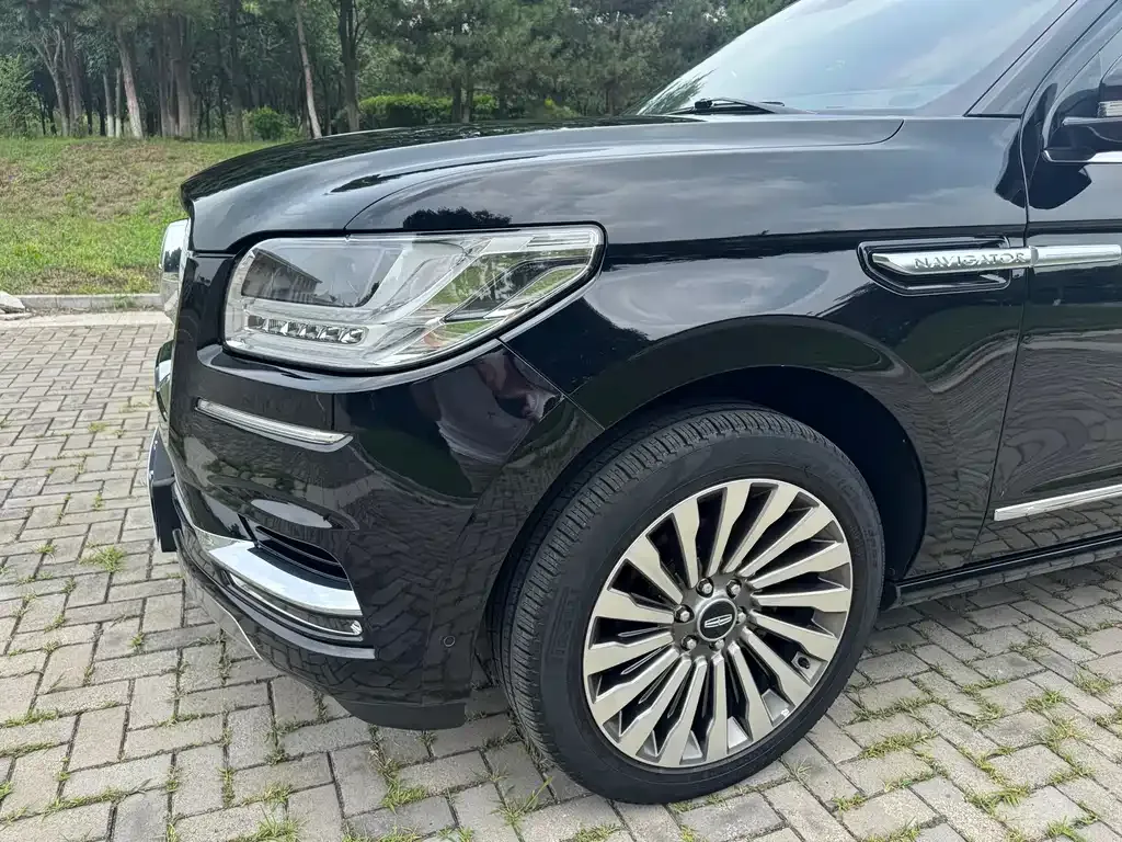 Lincoln Navigator 2021 из CN, фото 2