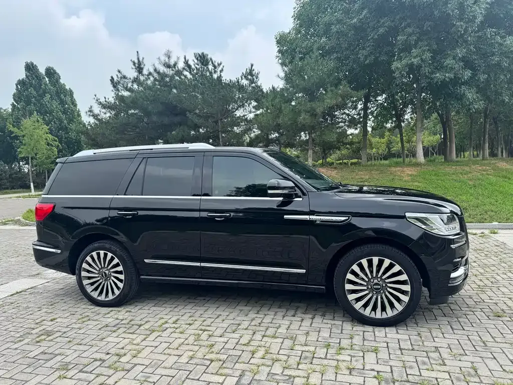 Lincoln Navigator 2021 из CN, фото 10