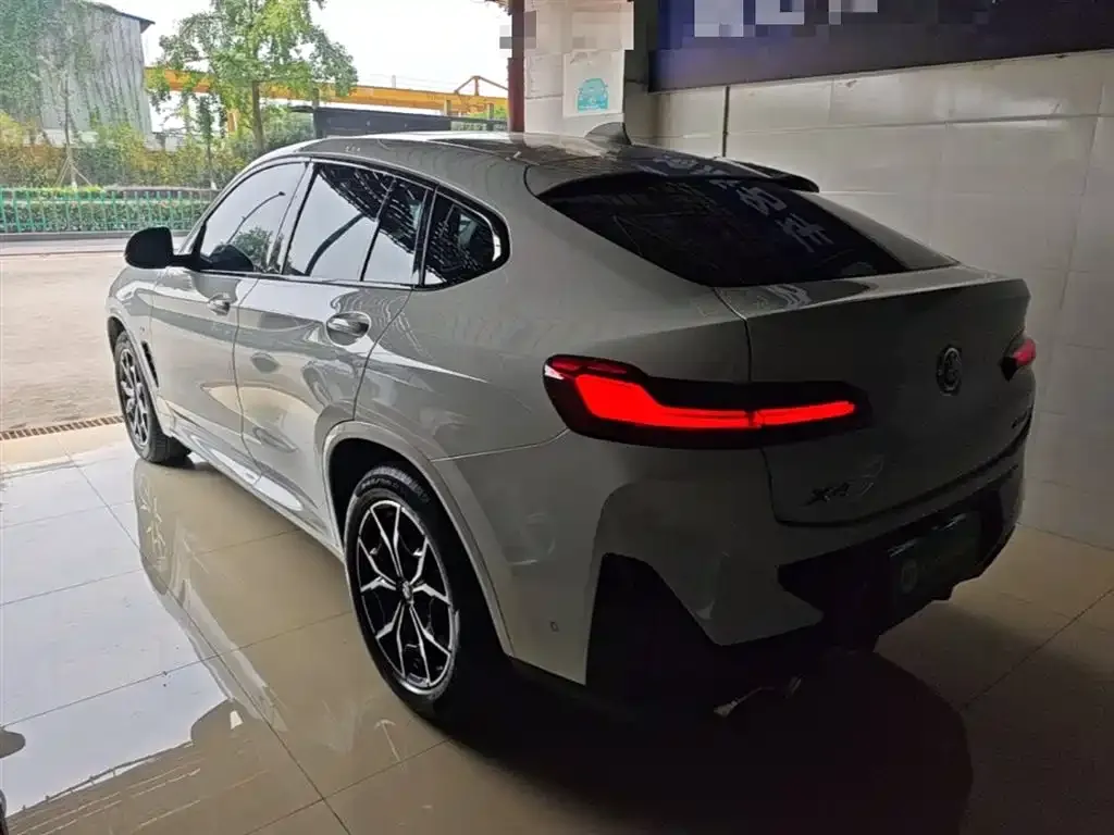 BMW X4 — фото 4