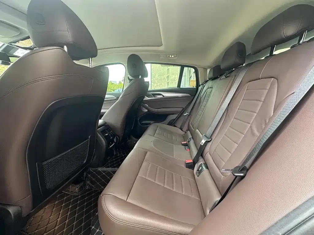 BMW X4 2021 из CN, фото 3