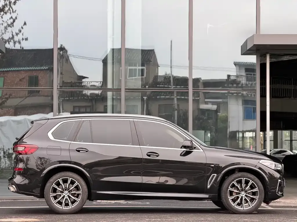 BMW X5 2022 из CN, фото 2