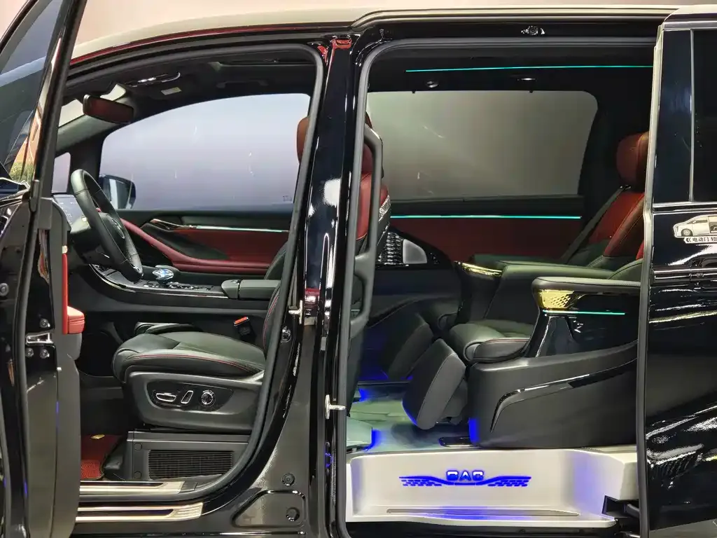 GAC Motor Trumpchi M8 — фото 6