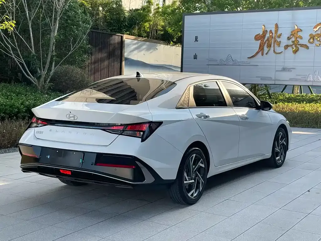 Hyundai Elantra 2024 из CN, фото 9