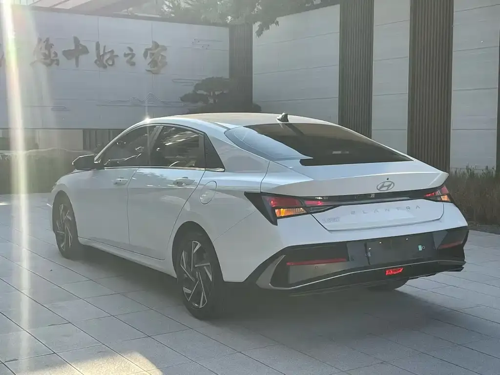 Hyundai Elantra 2024 из CN, фото 6