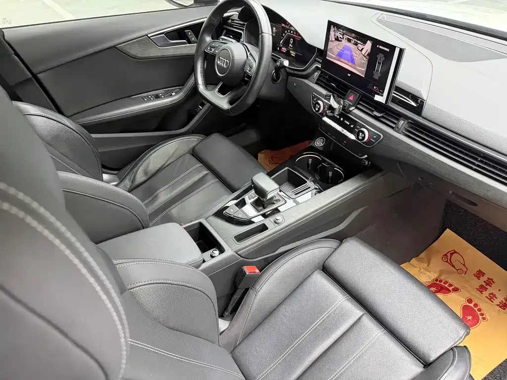 Audi A4L 2024 из CN, фото 4