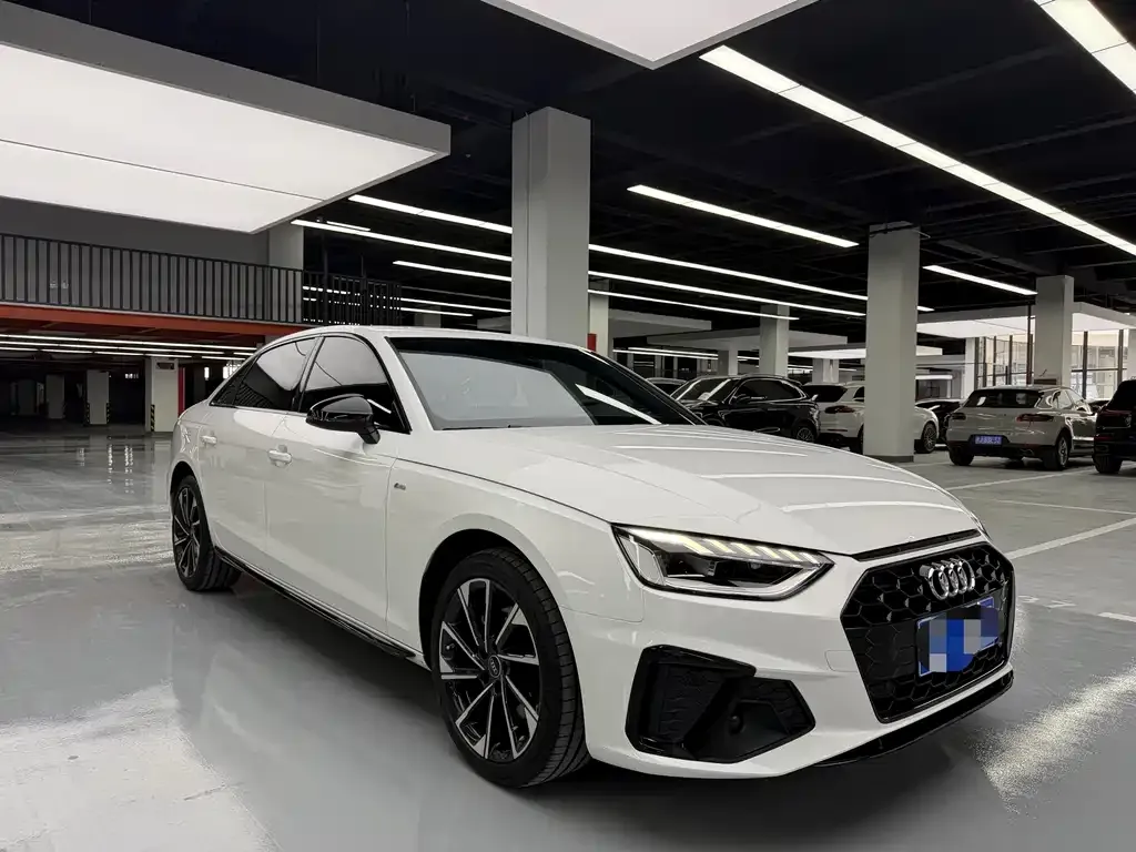 Audi A4L 2024 из CN, фото 9