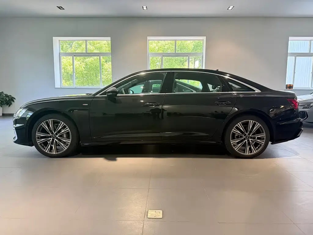 Audi A6L — фото 4