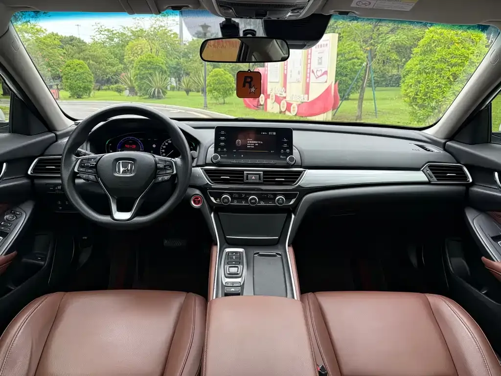 Honda Inspire — фото 10