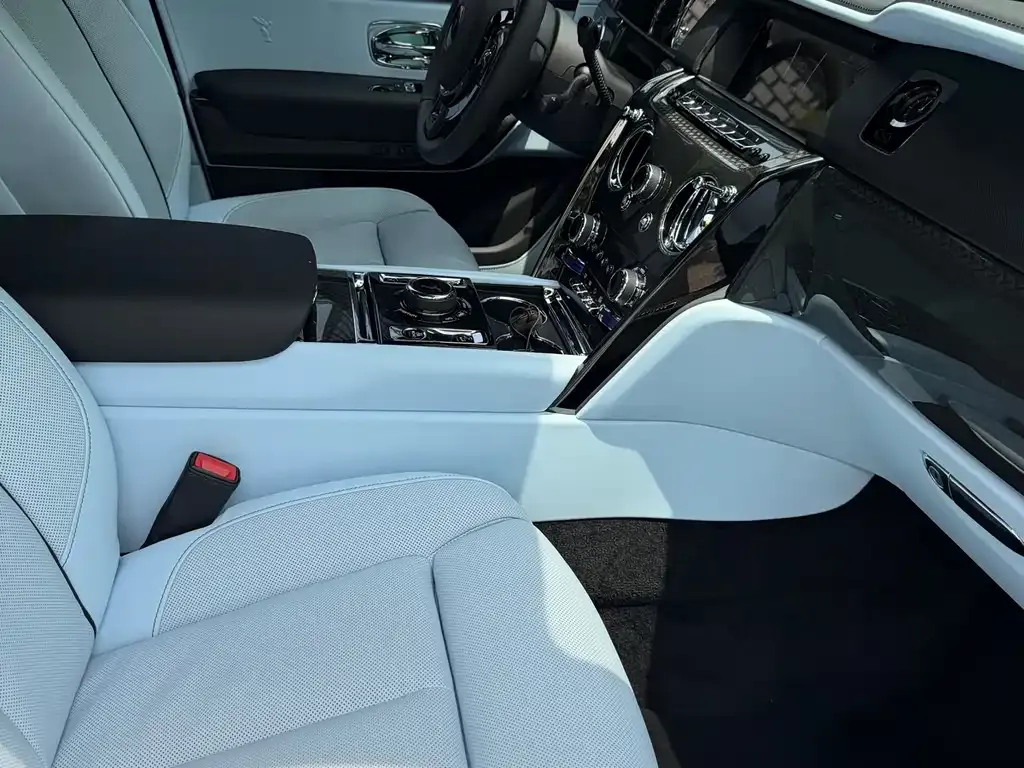 Rolls-Royce Cullinan 2022 из CN, фото 7