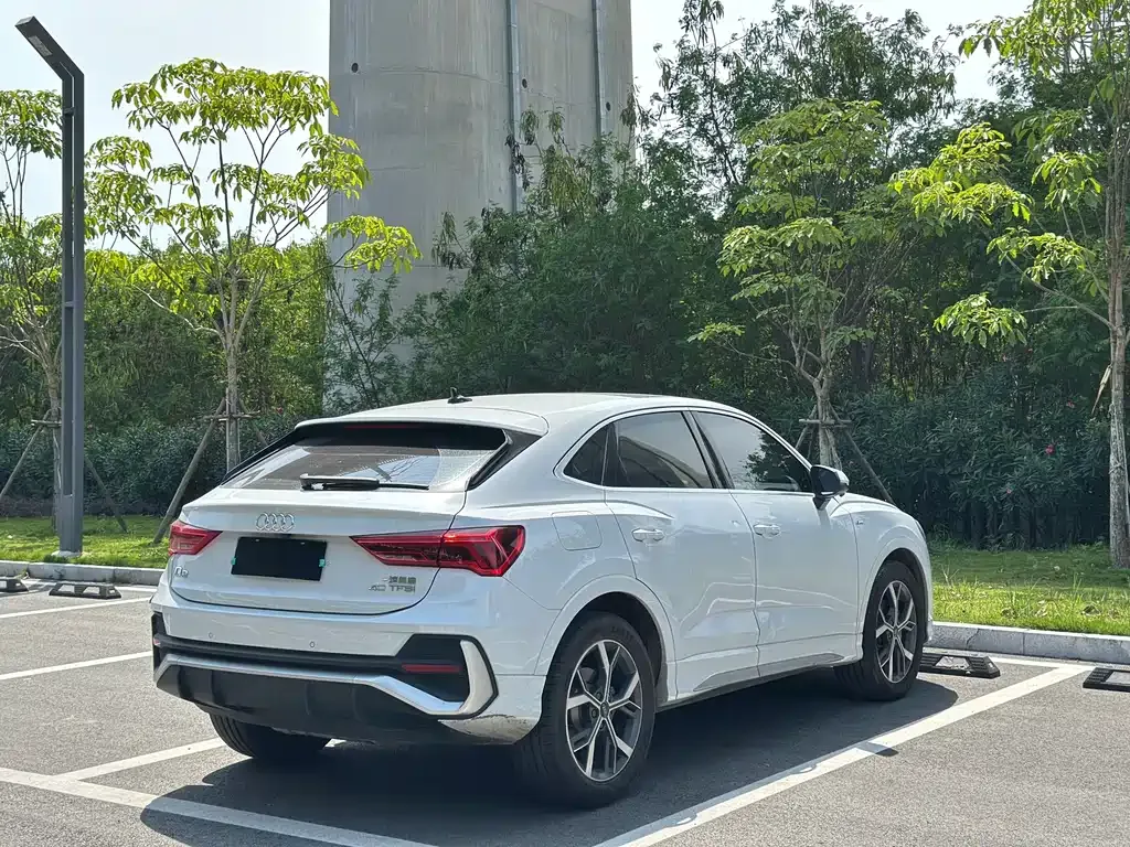 Audi Q3 Sportback — фото 2