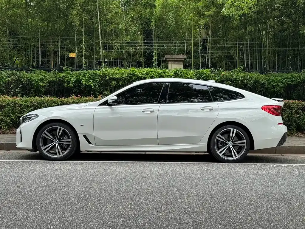 BMW 6 Series GT — фото 10