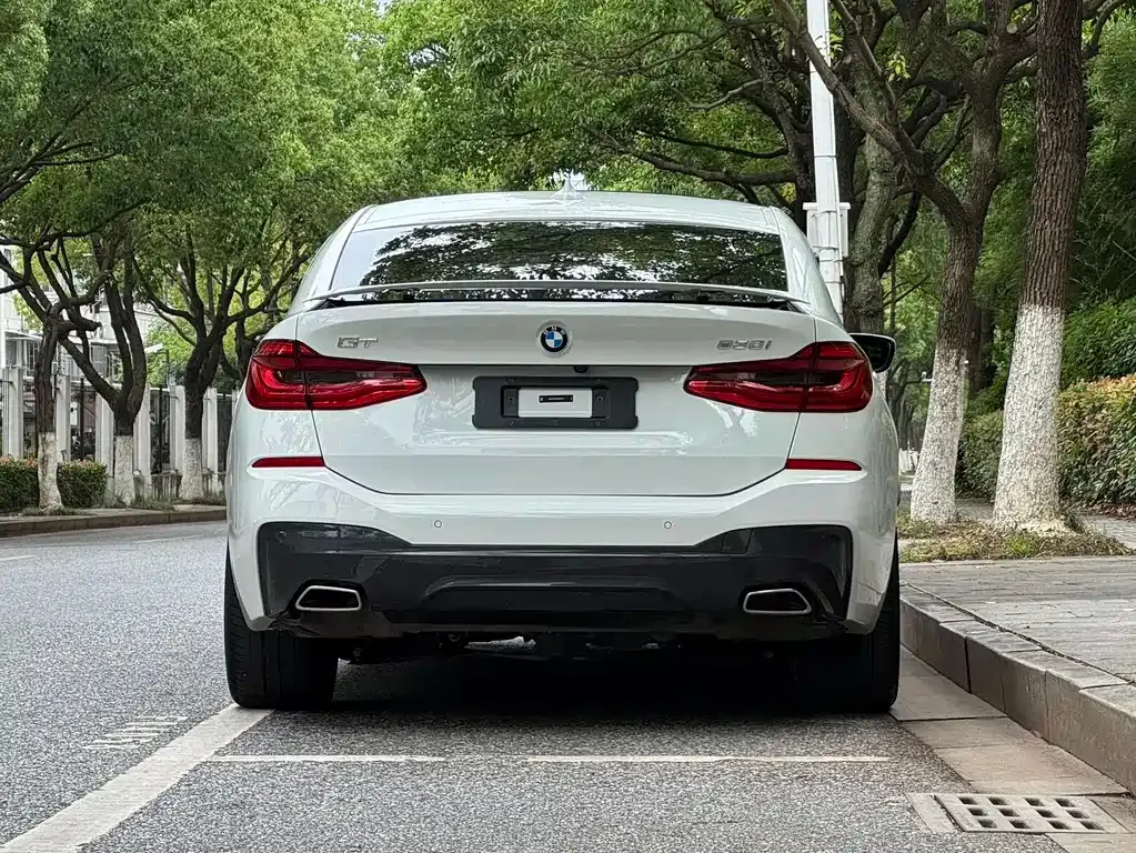 BMW 6 Series GT — фото 9