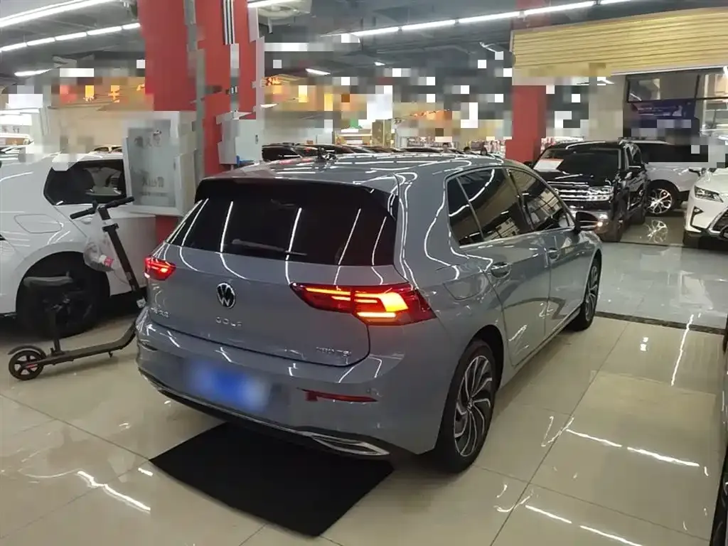 Volkswagen Golf 2022 из CN, фото 2