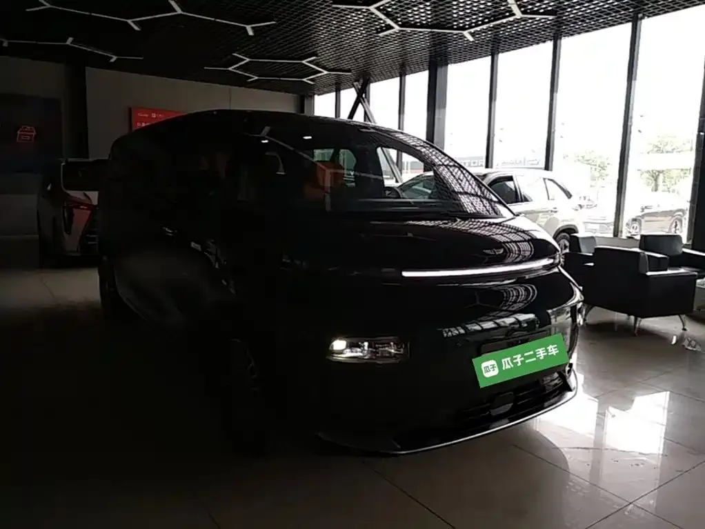Geely Yizhen L380 2025 из CN, фото 5