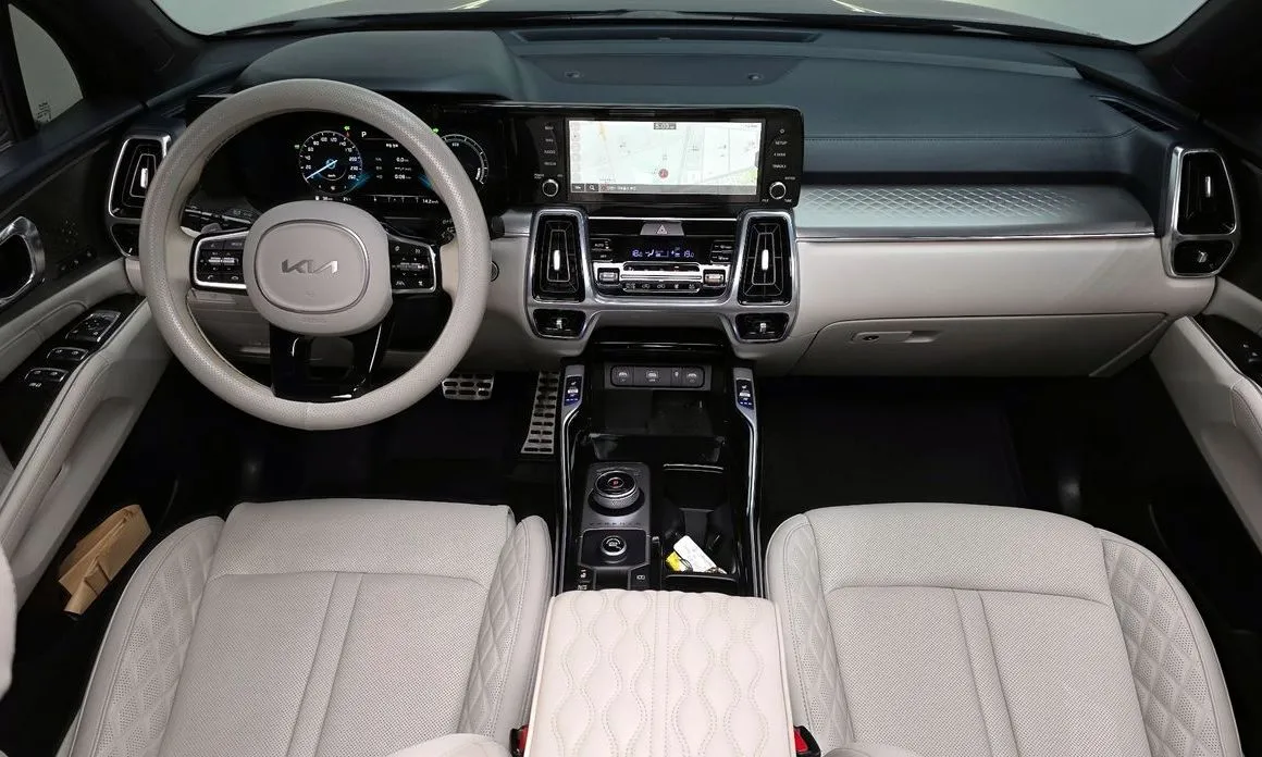 Kia Sorento — фото 10