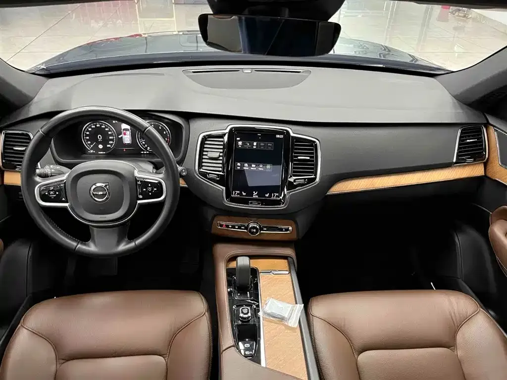 Volvo XC90 — фото 4
