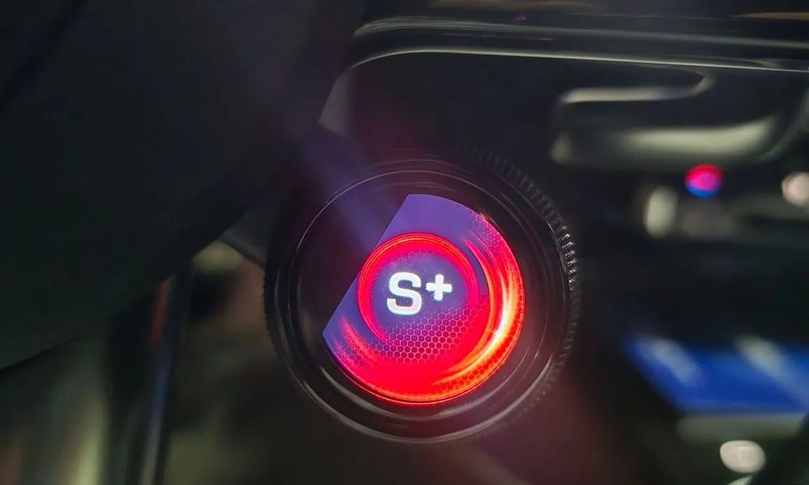 Mercedes-Benz A-Class 2025 из KR, фото 4
