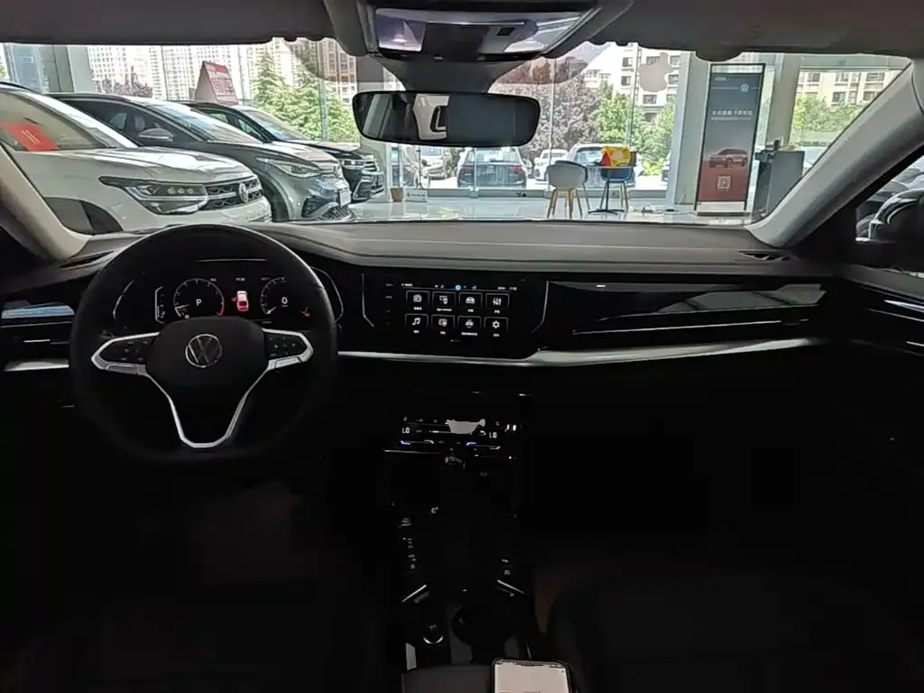 Volkswagen Passat — фото 9
