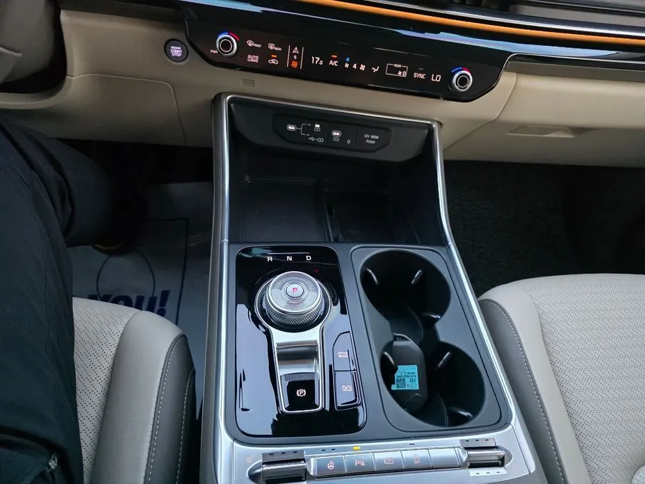 Kia Carnival 2025 из KR, фото 9