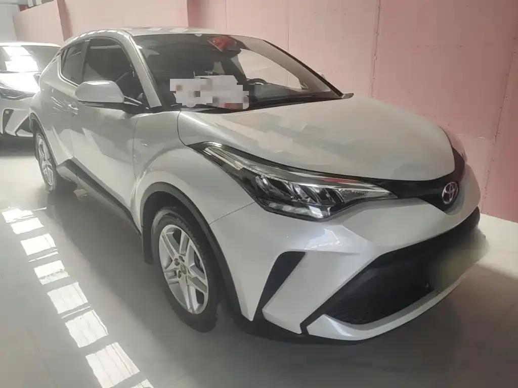 Toyota C-HR 2023 из CN, фото 5