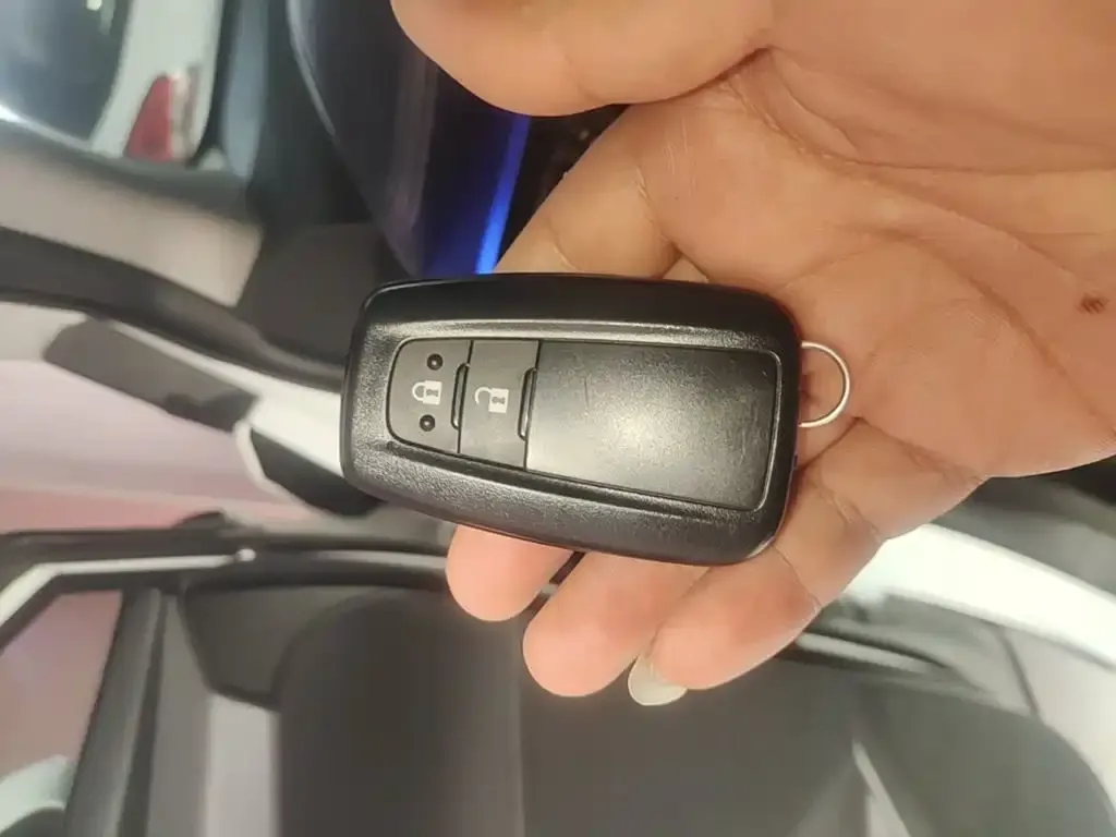 Toyota C-HR 2023 из CN, фото 8