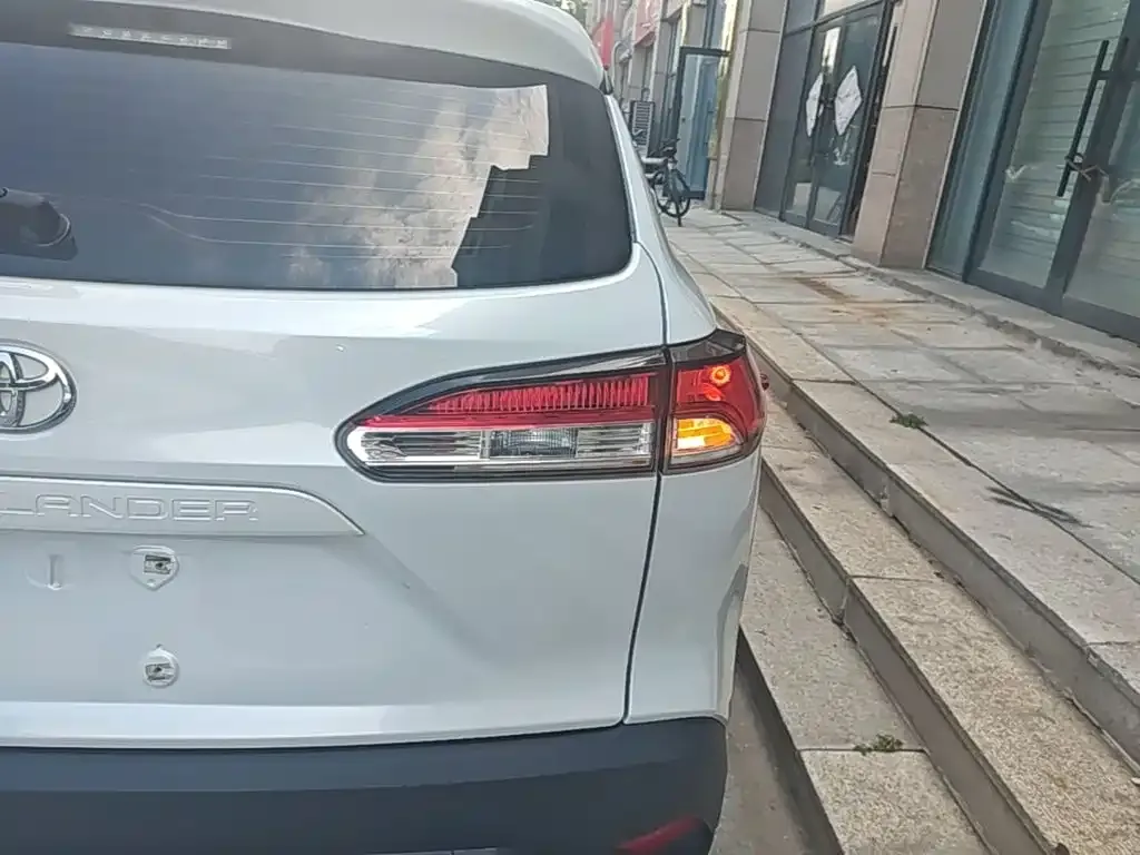 Toyota Frontlander 2023 из CN, фото 6