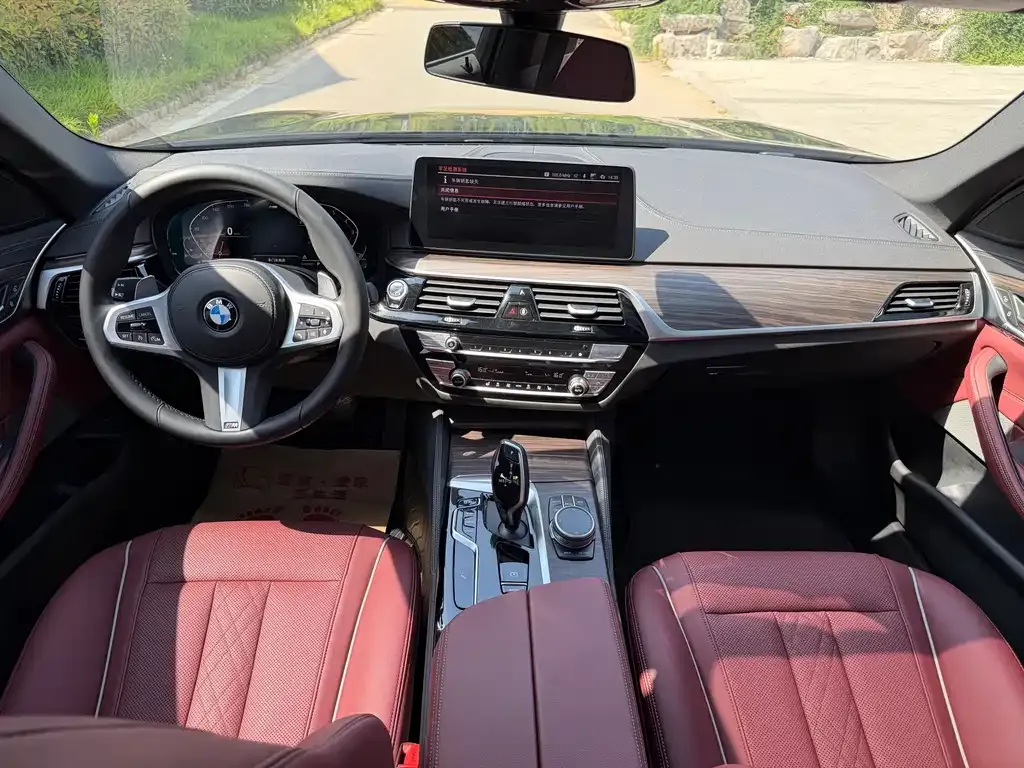 BMW 5 Series — фото 2