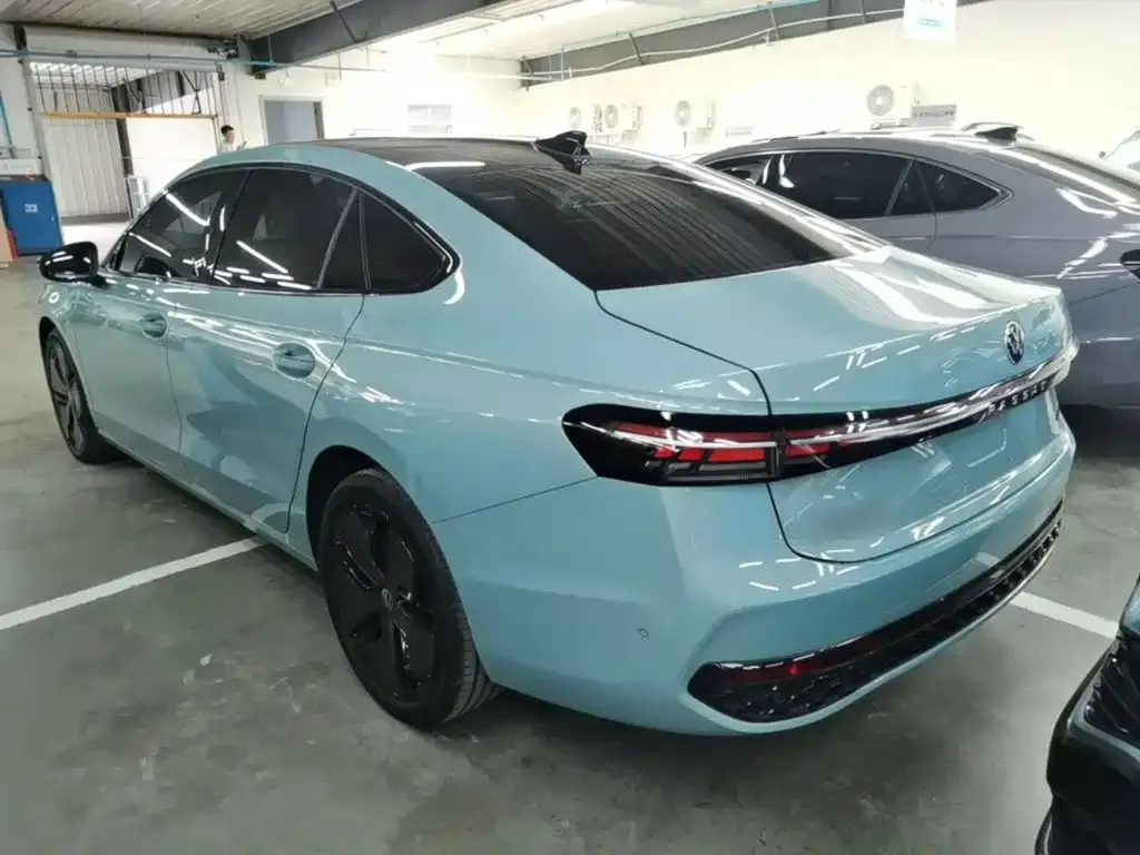 Volkswagen Passat — фото 10