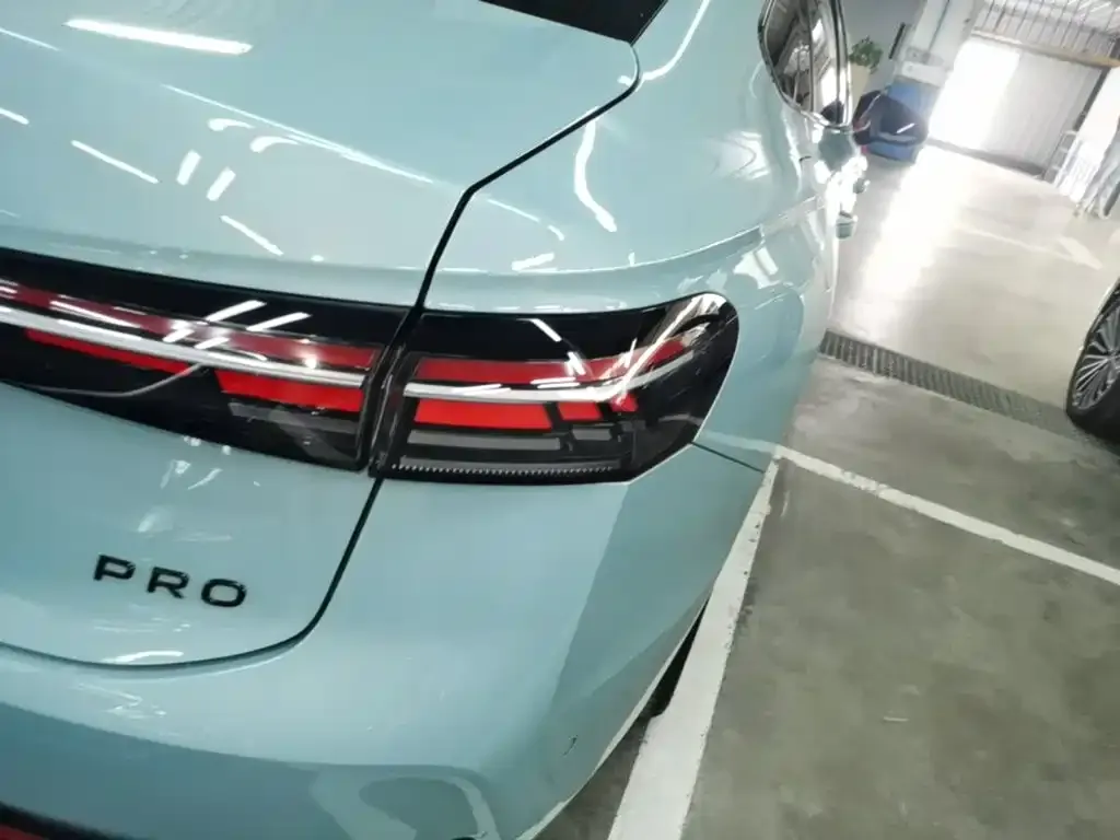 Volkswagen Passat — фото 6