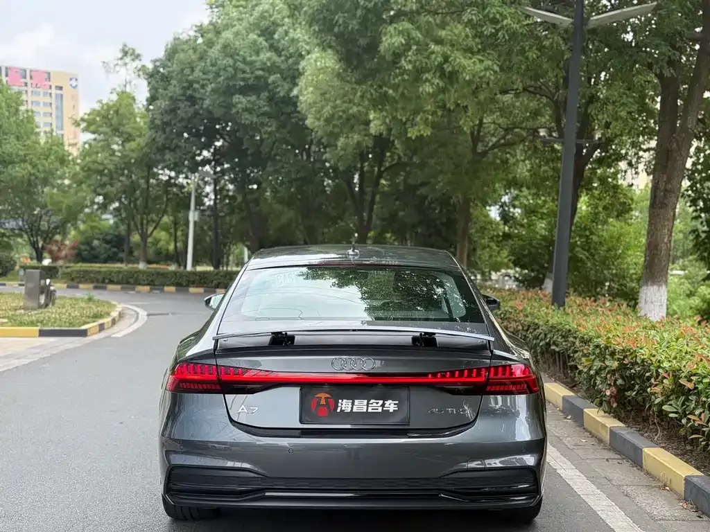Audi A7 — фото 7
