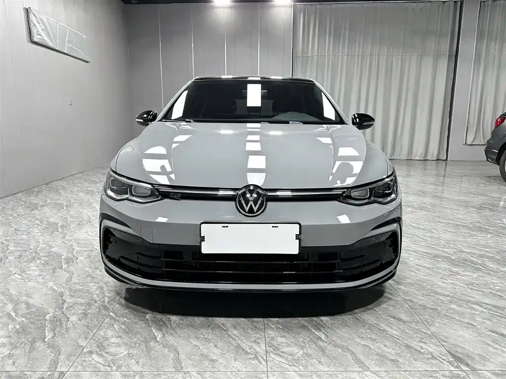 Volkswagen Golf — фото 8