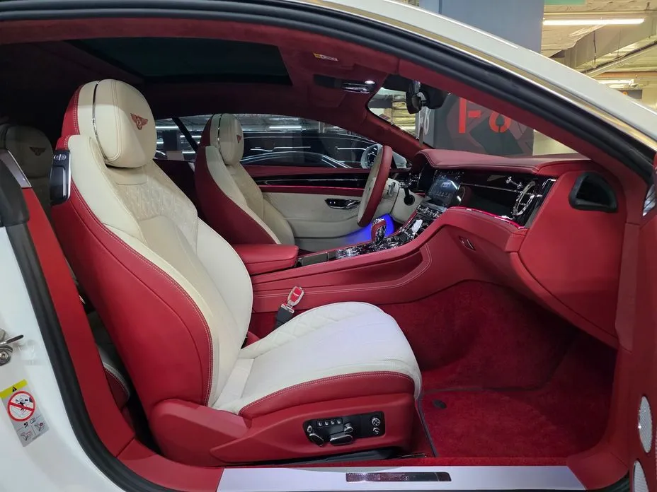 Bentley Continental 2021 из KR, фото 5