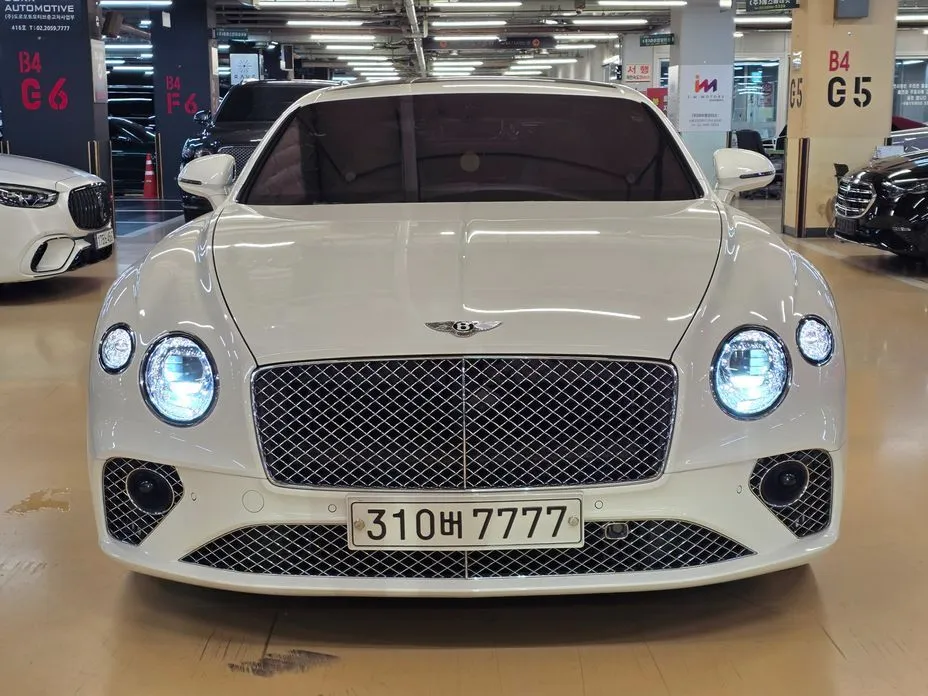 Bentley Continental 2021 из KR, фото 10