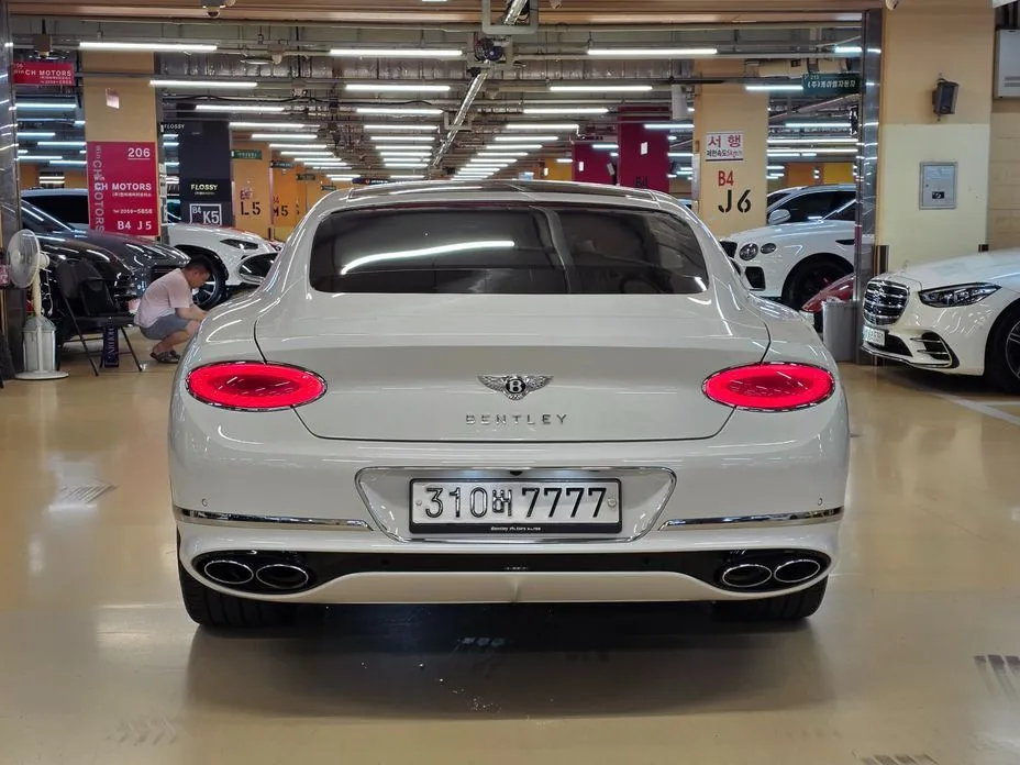 Bentley Continental 2021 из KR, фото 6