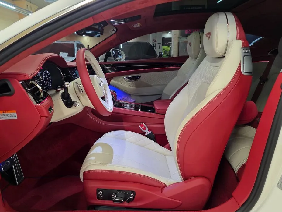 Bentley Continental 2021 из KR, фото 8
