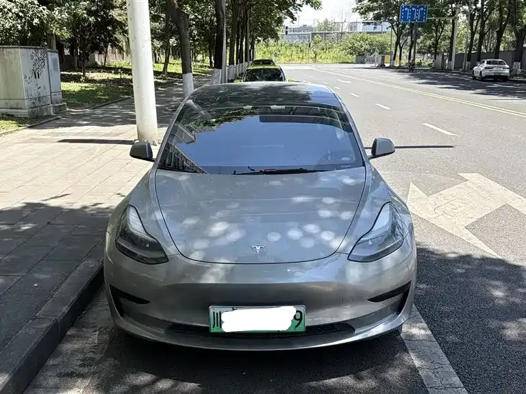 Tesla Model 3 — фото 4