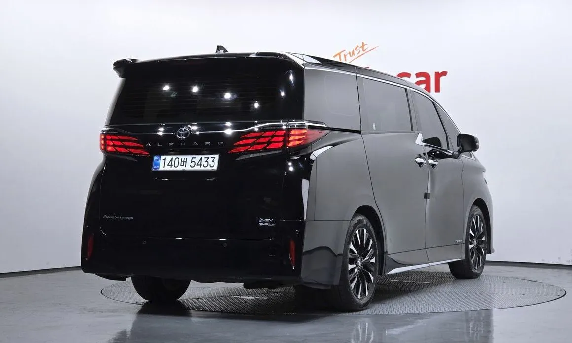 Toyota Alphard 2024 из KR, фото 2