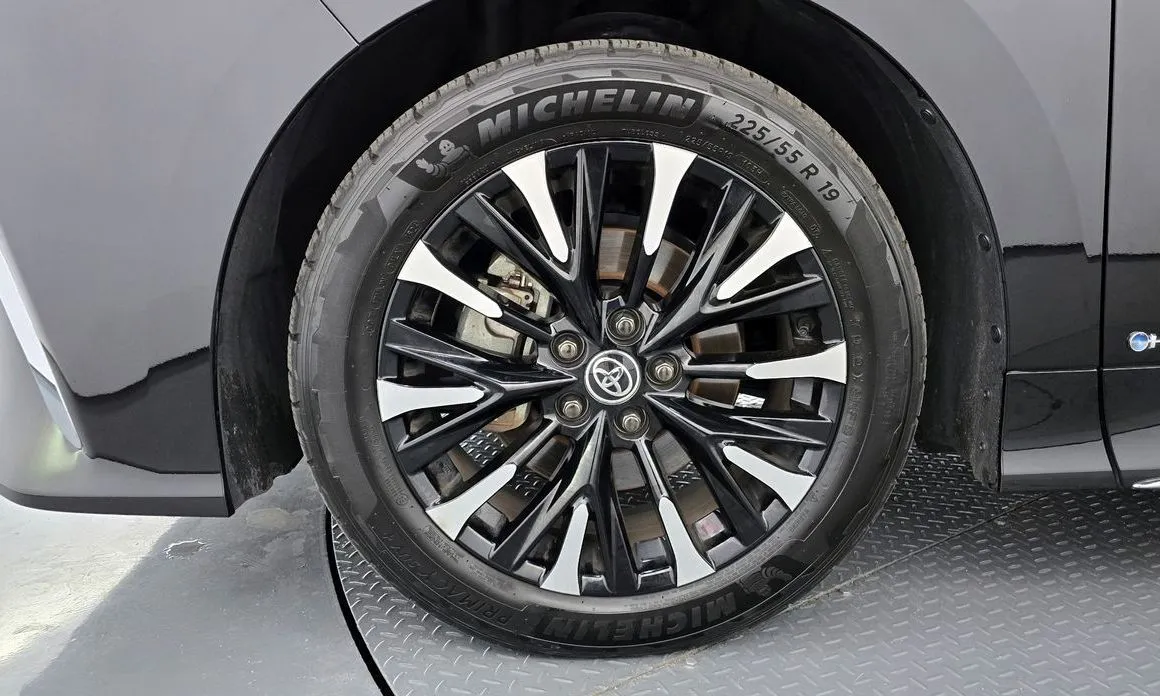 Toyota Alphard 2024 из KR, фото 8
