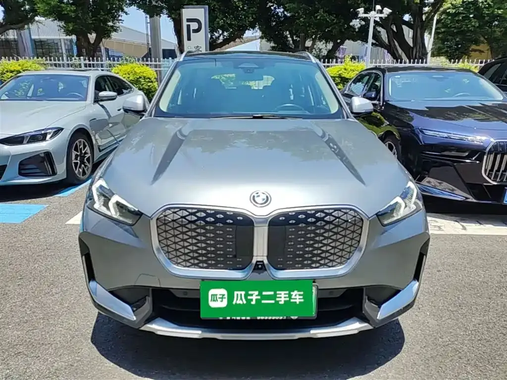 BMW iX1 2023 из CN, фото 3