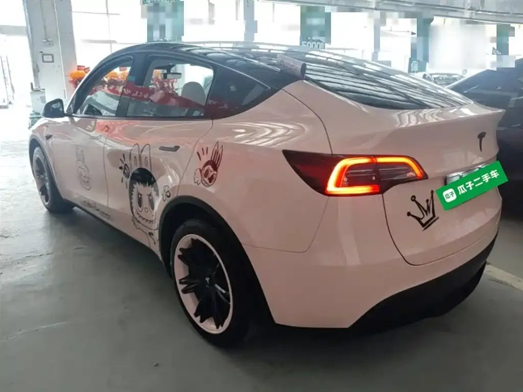 Tesla Model Y — фото 7