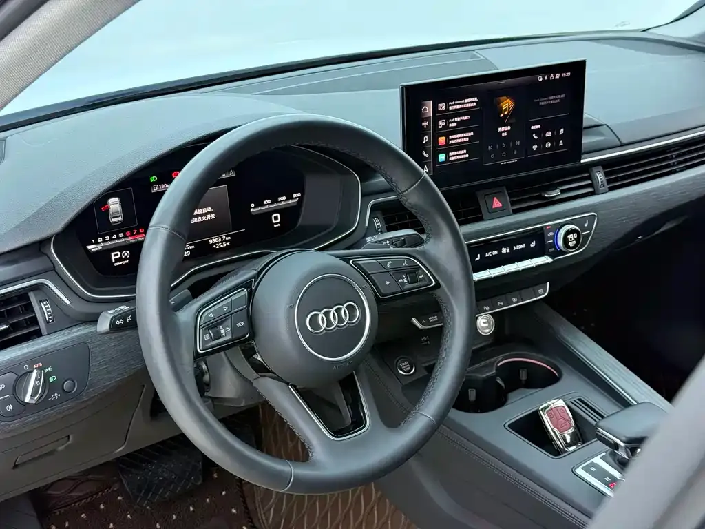 Audi A4L — фото 10
