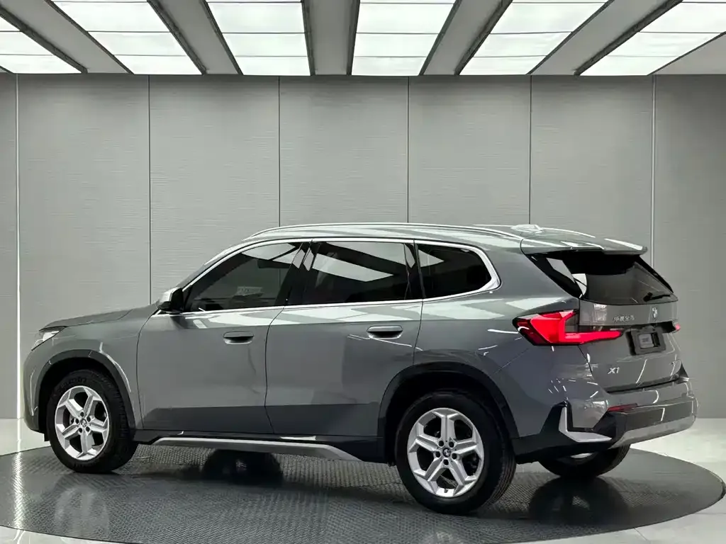 BMW X1 — фото 4