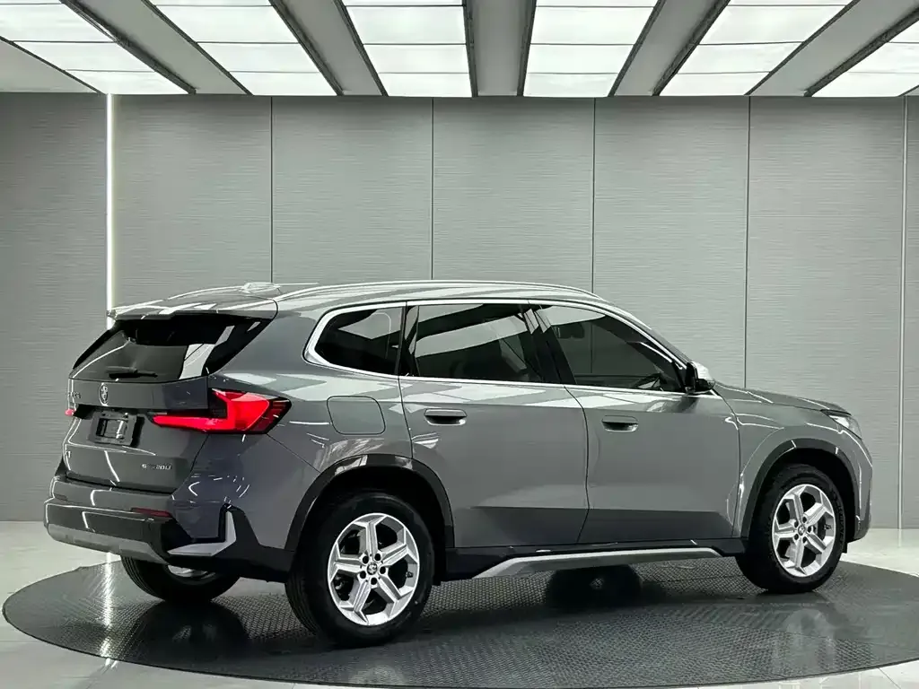 BMW X1 — фото 3
