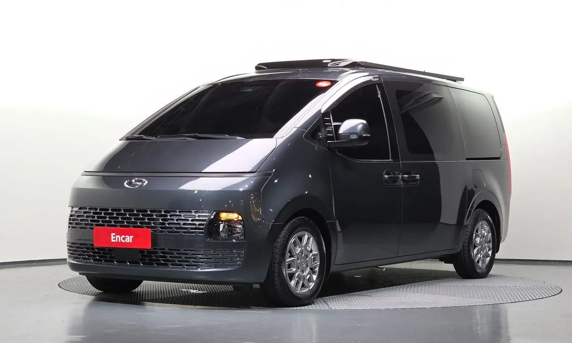 Hyundai Staria